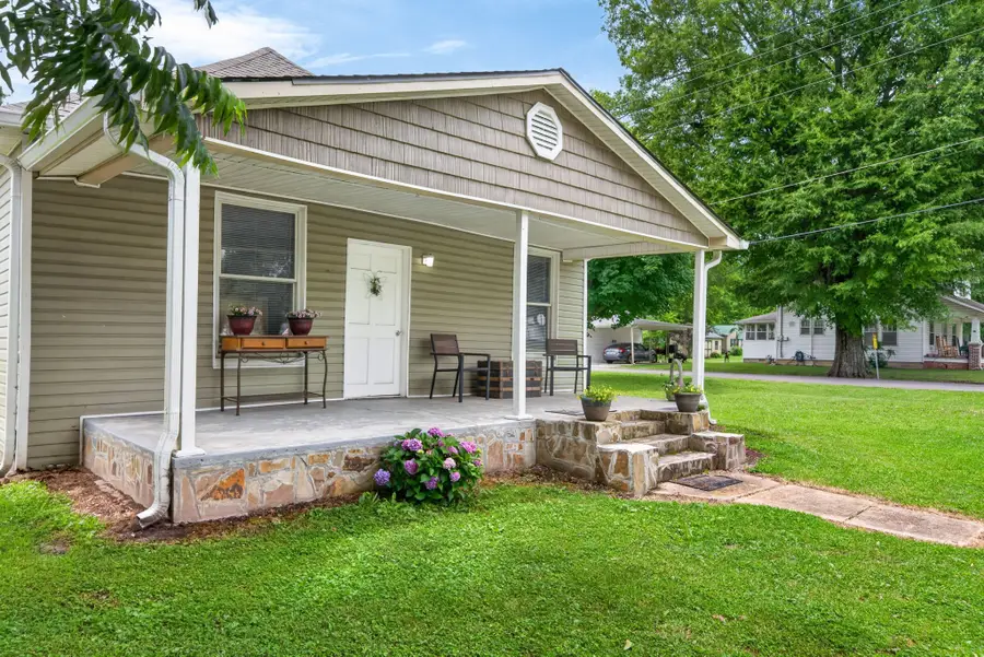 491 Piccadilly Ave, Spring City, TN 37381 - #2