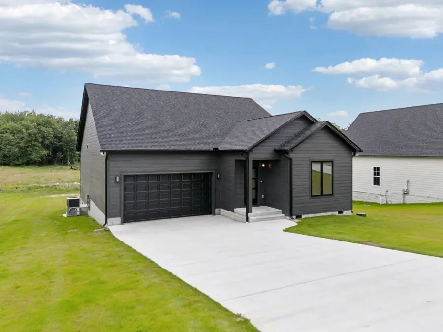 811 Oconnor St, Smithville, TN 37166 - #2