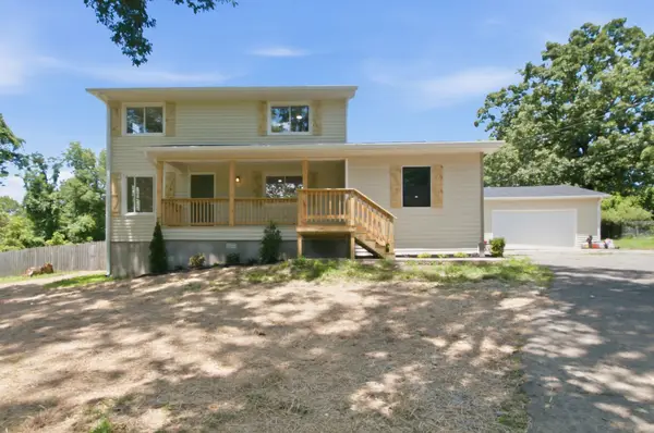 550 Central Ave, White Bluff, TN 37187