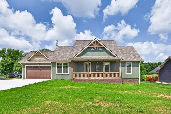 2340 Bowser Rd, Cookeville, TN 38506