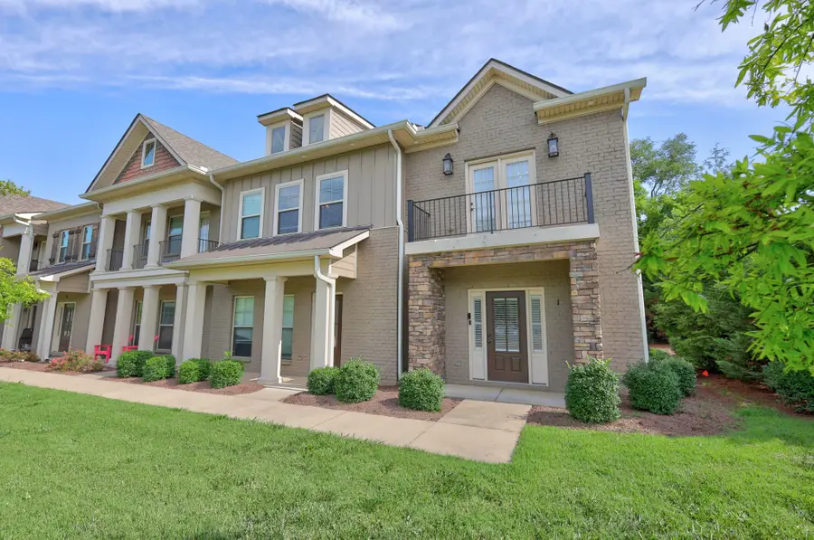 315 E Clark Blvd #J, Murfreesboro, TN 37130 - #2