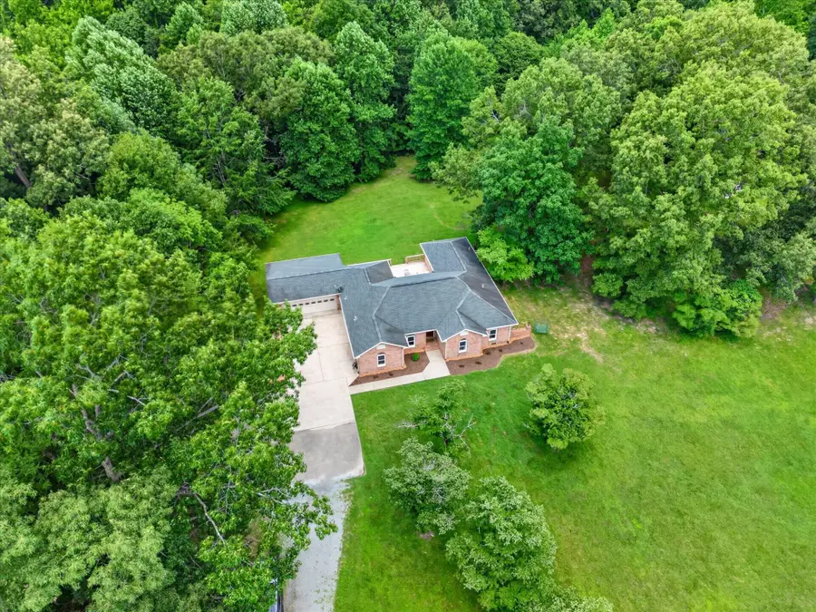 3549 Thomasville Rd, Chapmansboro, TN 37035 - #3