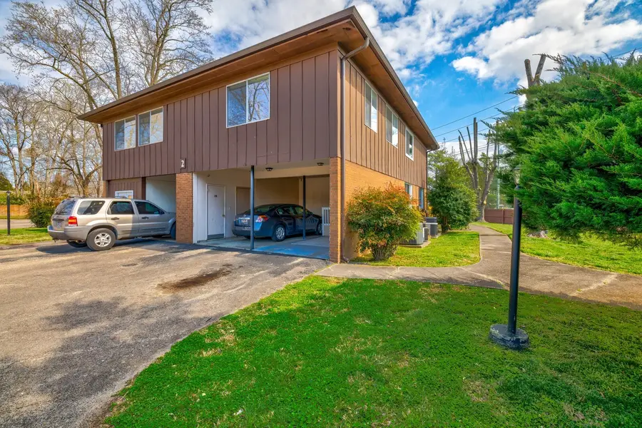 250 Donna Dr #2B, Hendersonville, TN 37075 - #2
