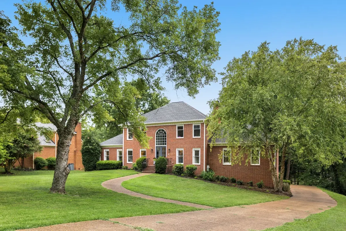 9318 Navaho Dr, Brentwood, TN 37027 - #1