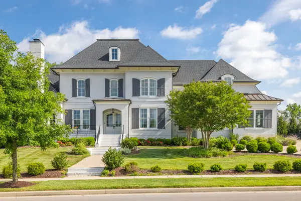 1420 Newhaven Dr, Brentwood, TN 37027