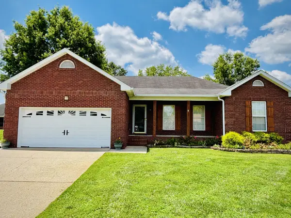 1097 Wedgewood Dr, Gallatin, TN 37066