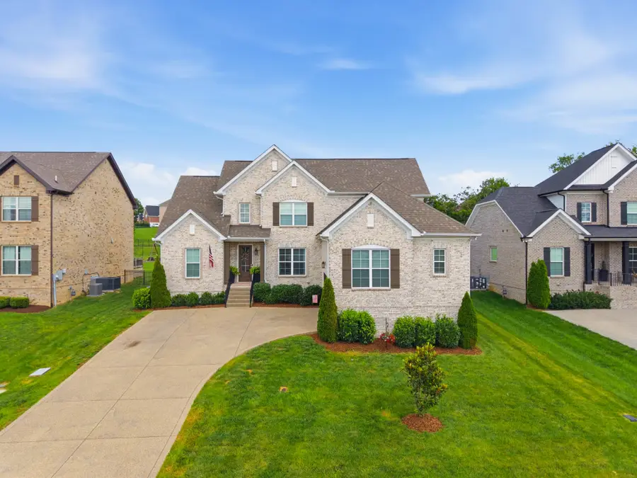 269 Crooked Creek Ln, Hendersonville, TN 37075 - #2