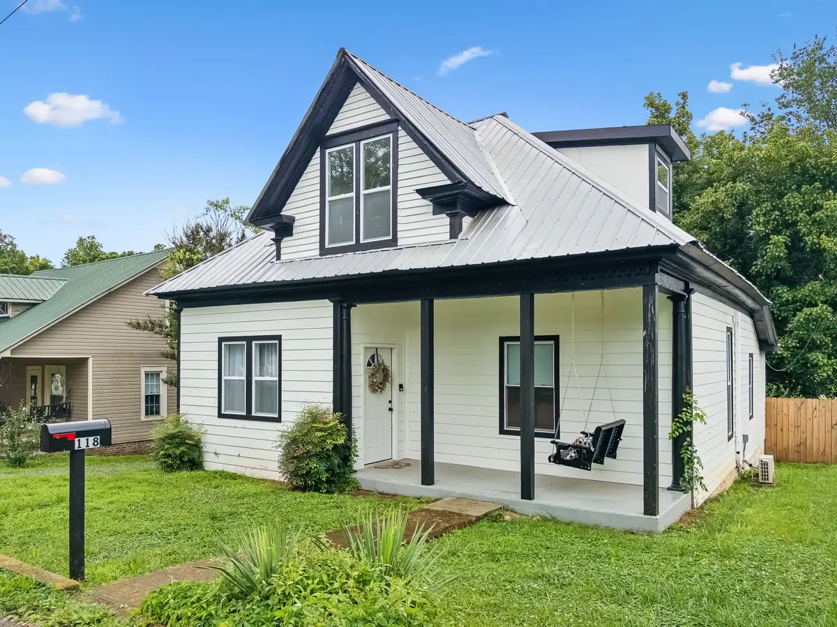 118 Nall Ave, Centerville, TN 37033 - #1