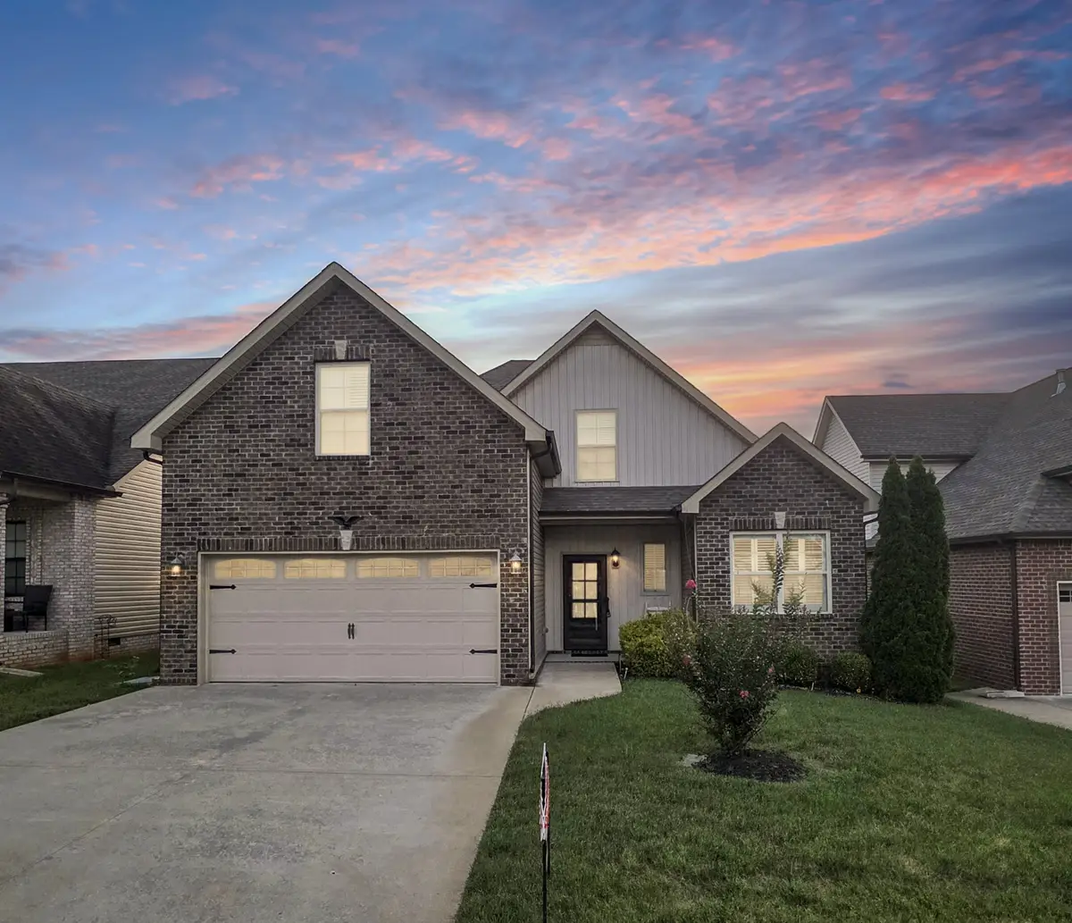 330 Turnberry Cir, Clarksville, TN 37043 - #1