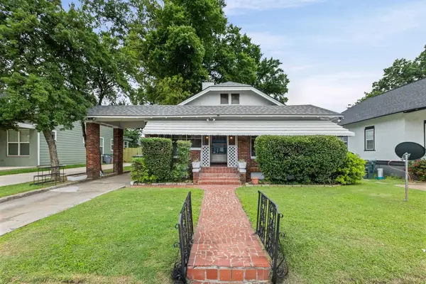 985 Forrest Ave, Memphis, TN 38105