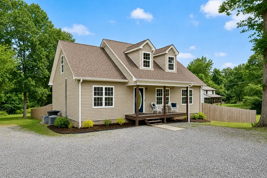 1099 Old County House Rd, Charlotte, TN 37036 - #2