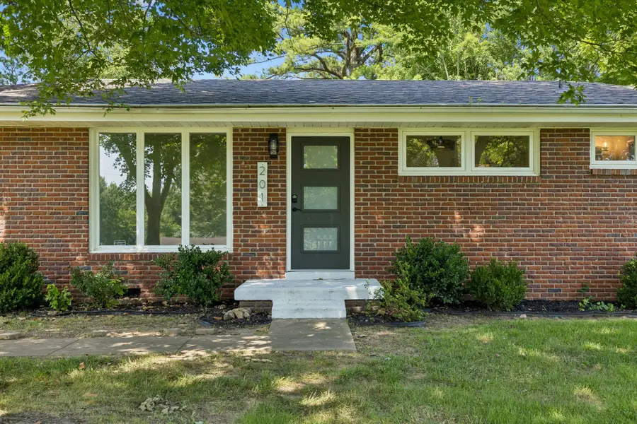 201 Brandywine Dr, Clarksville, TN 37042 - #2