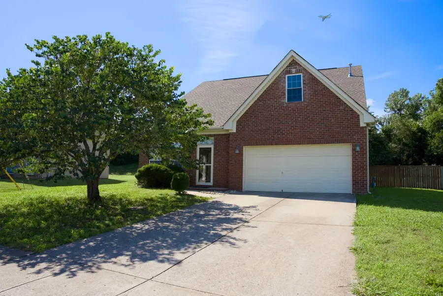 2244 Gilmore Crossing Ln, Nashville, TN 37218 - #2