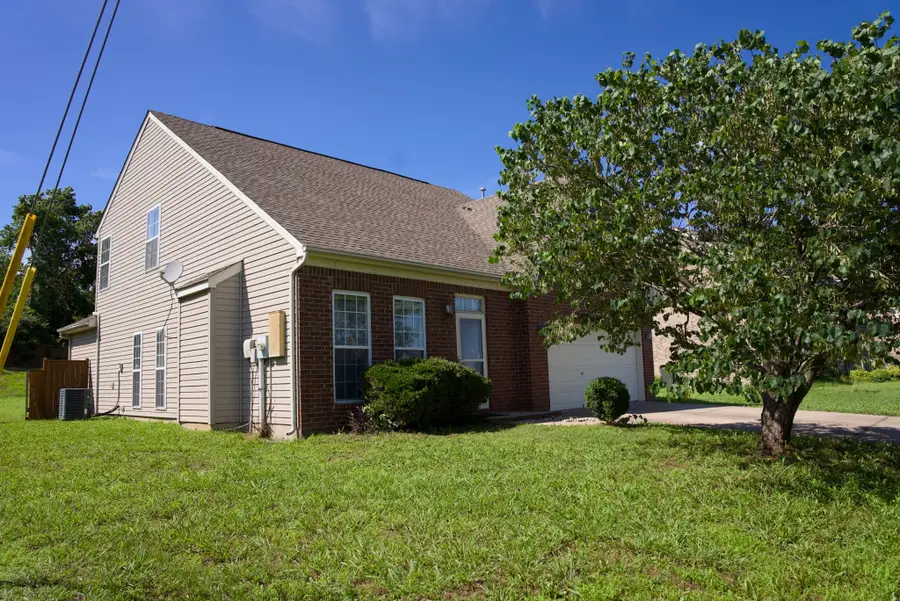 2244 Gilmore Crossing Ln, Nashville, TN 37218 - #3