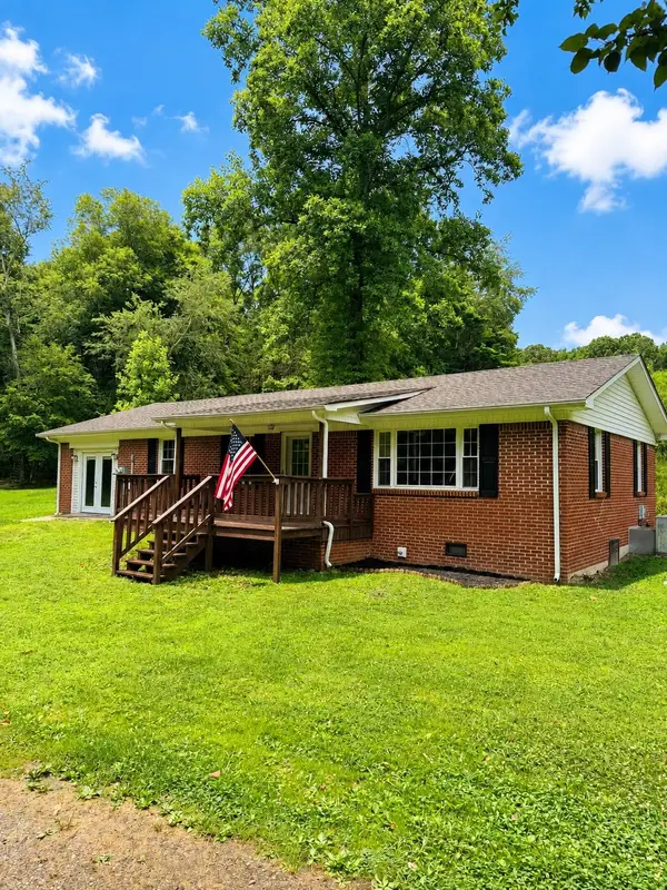 401 Mcclure St, Red Boiling Springs, TN 37150