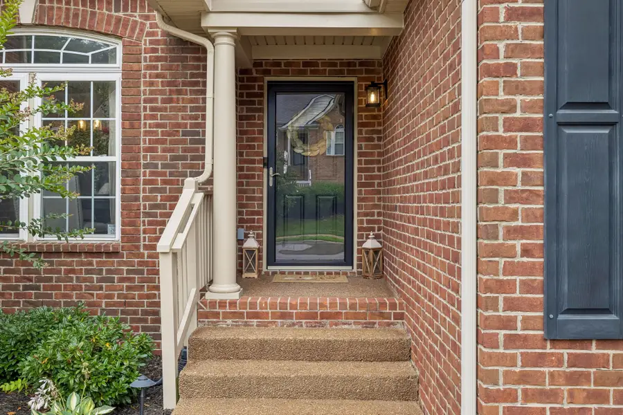 1325 W Running Brook Rd, Nashville, TN 37209 - #2