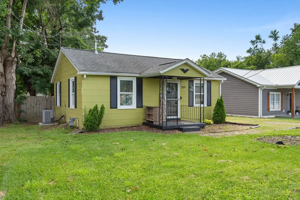 109 Tyree Springs Rd, White House, TN 37188 - #1