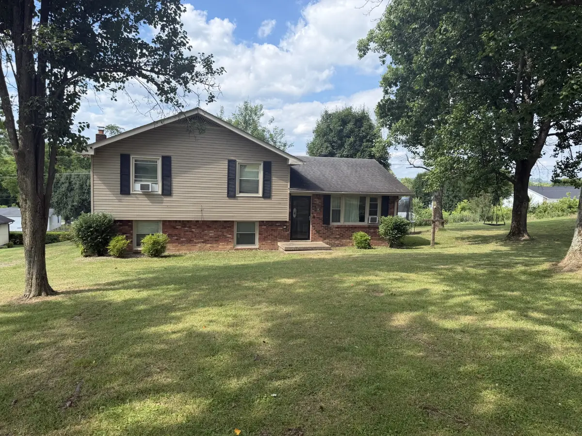 151 Meadow Dr, Gordonsville, TN 38563 - #1