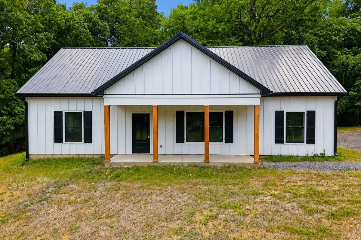 5043 Beasleys Bend Rd, Lebanon, TN 37087 - #1