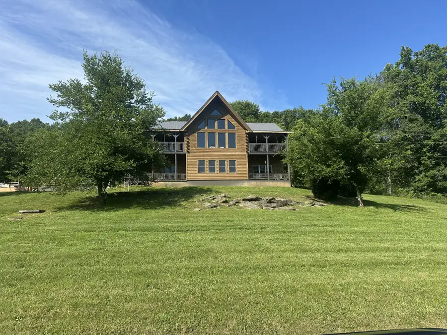 16 Eckert Ln, Pleasant Shade, TN 37145 - #2