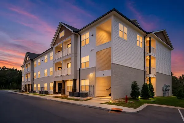 6411 Charlotte Road Cir #105, Nashville, TN 37209