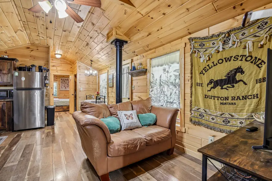 1424 Poplar Ridge Ln, Chapmansboro, TN 37035 - #3