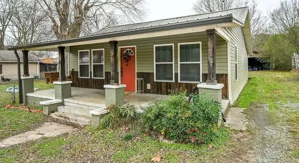 156 Co Rd 903, Etowah, TN 37331