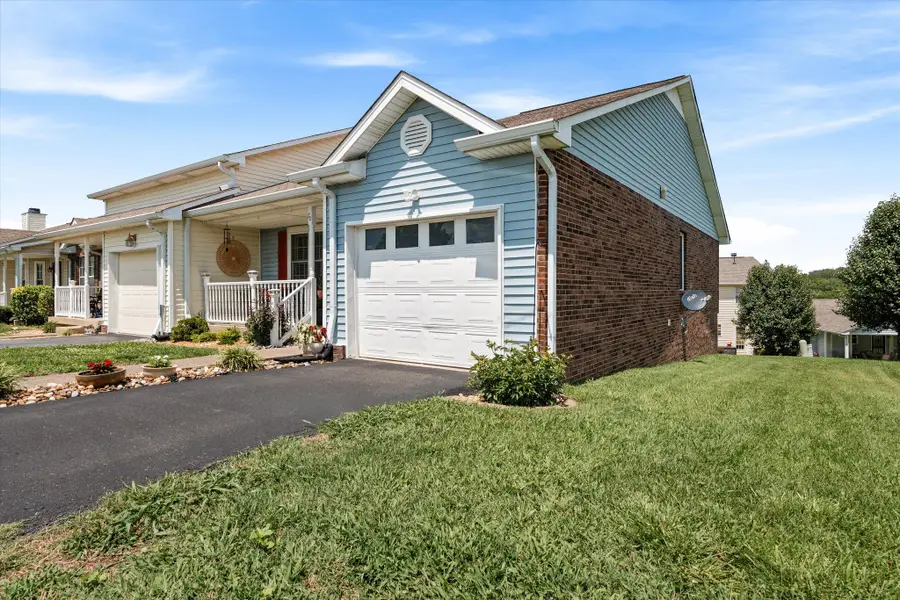 70 Rolling Meadows Dr, Goodlettsville, TN 37072 - #2