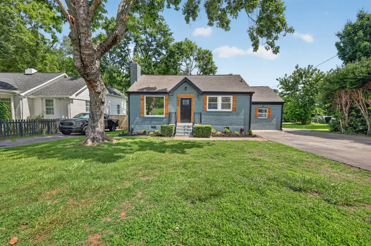 1025 Maplewood Pl, Nashville, TN 37216 - #1