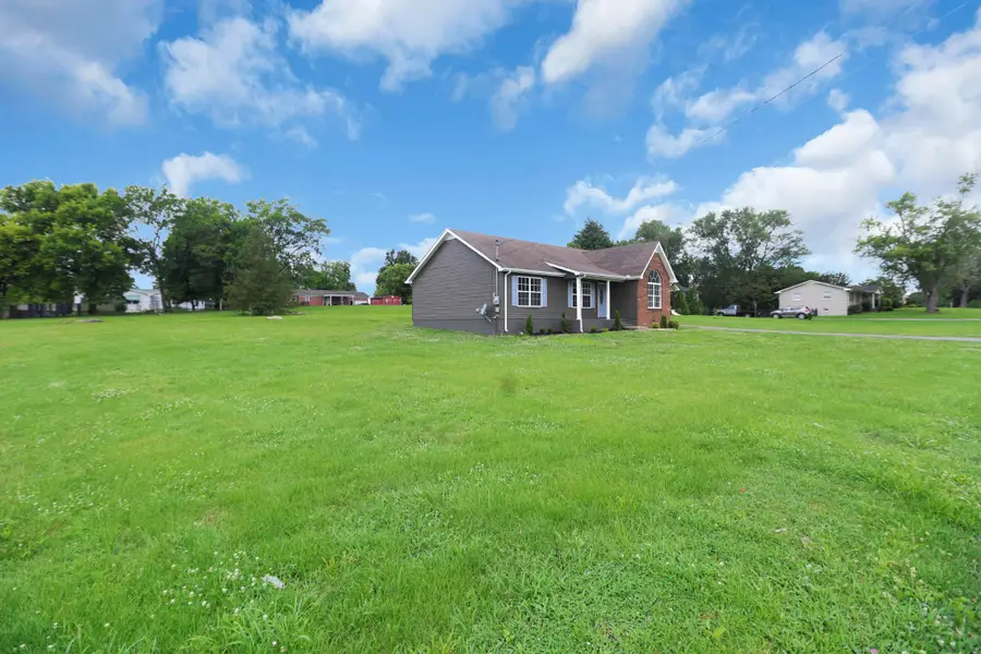307 Shadow Dr, Shelbyville, TN 37160 - #2