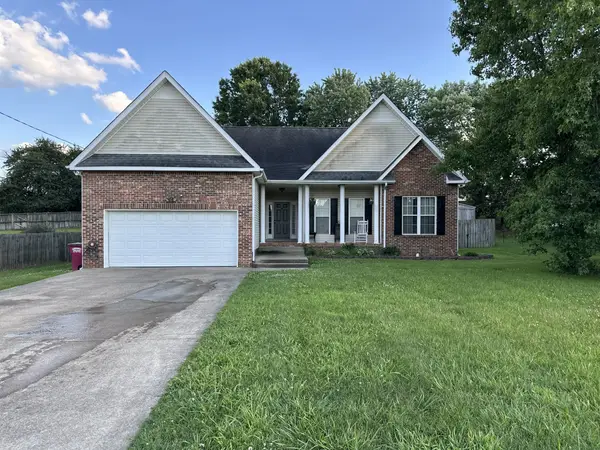3116 Buckshot Dr, Clarksville, TN 37043