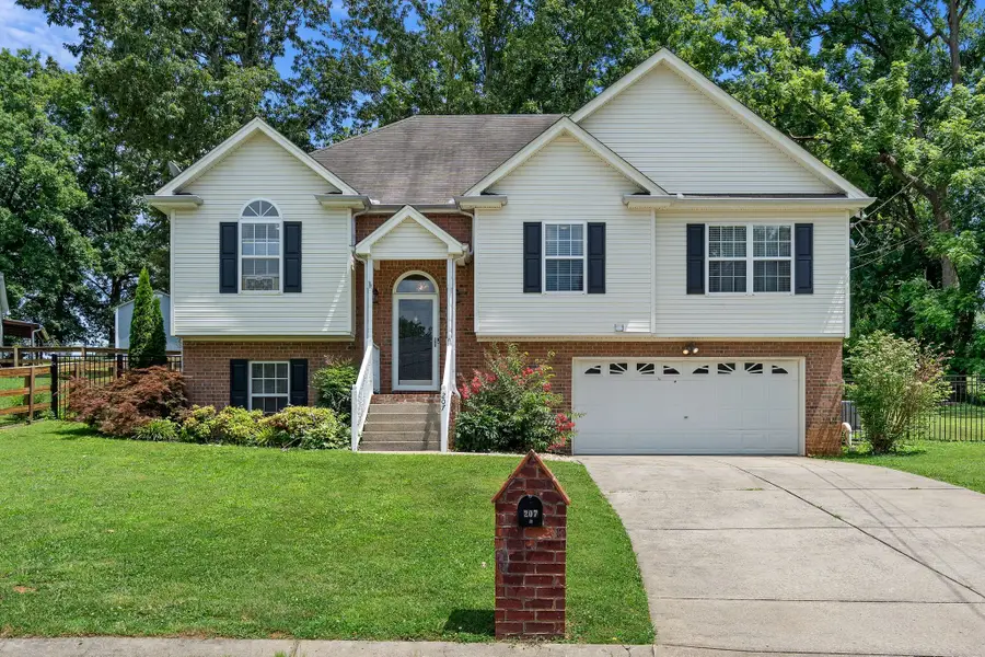 207 S Aztec Dr, White House, TN 37188 - #2