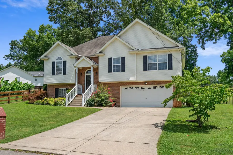 207 S Aztec Dr, White House, TN 37188 - #3