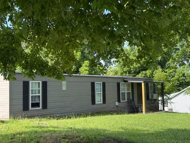 301 Eastbrook Rd, Estill Springs, TN 37330 - #1