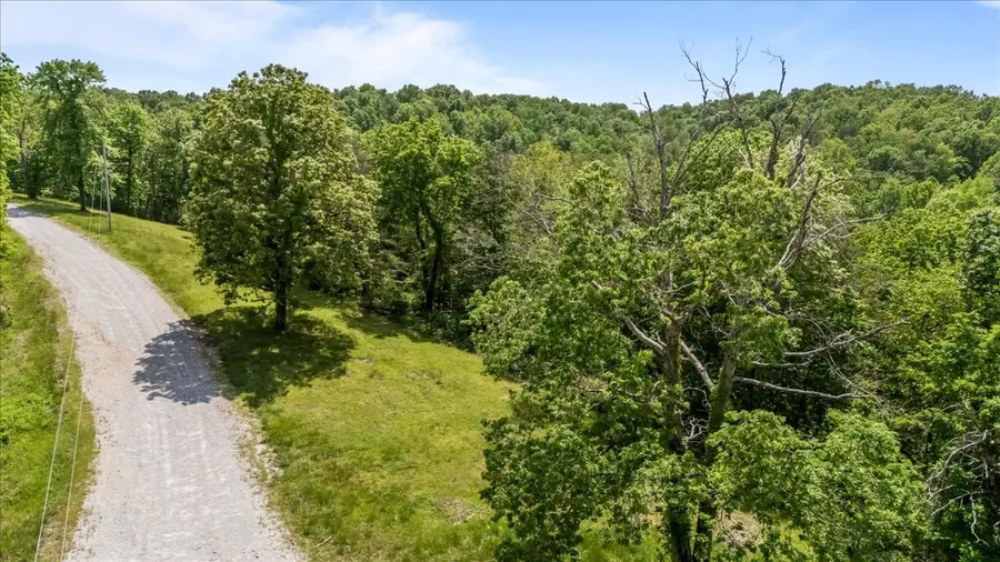 211 Minnow Rd, Waverly, TN 37185 - #2