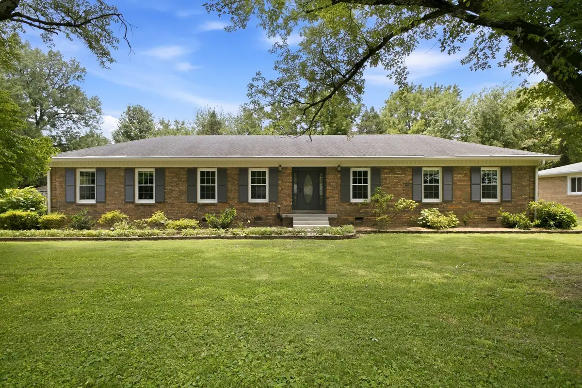 306 Grandview Dr, Murfreesboro, TN 37130 - #1