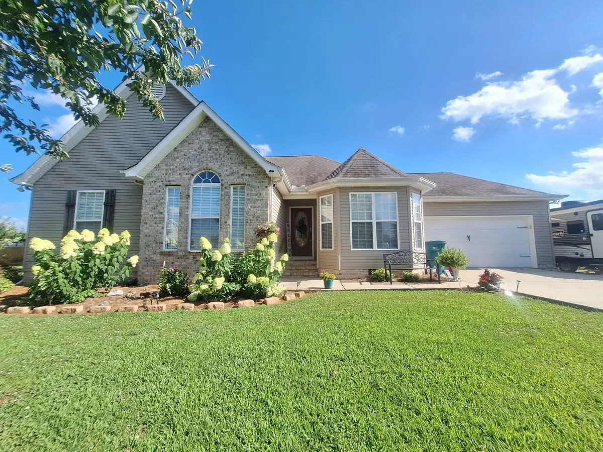 131 Charlotte Dr, Winchester, TN 37398 - #1