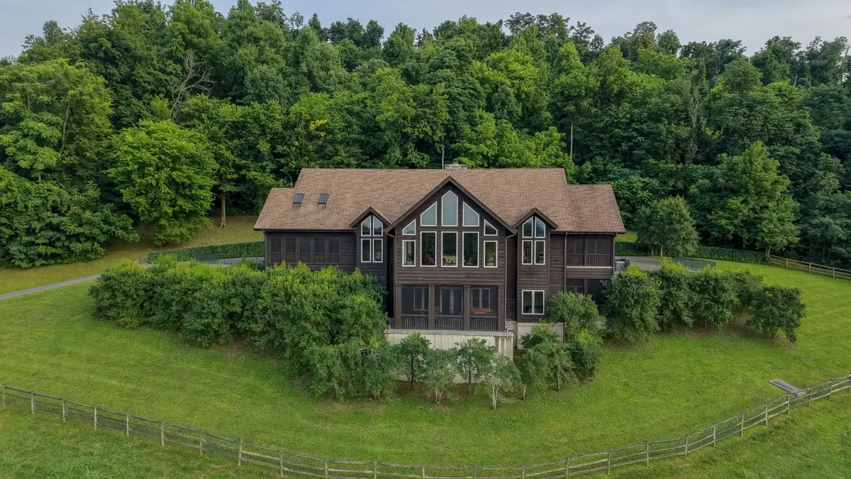 391 Bluestocking Hollow Rd, Shelbyville, TN 37160 - #1