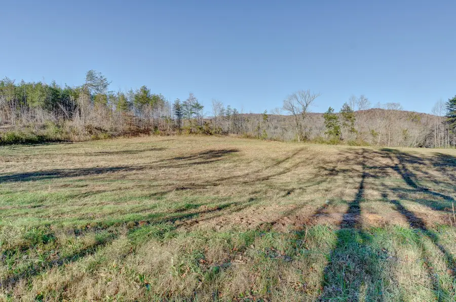 2800 Hills Creek Rd, McMinnville, TN 37110 - #2