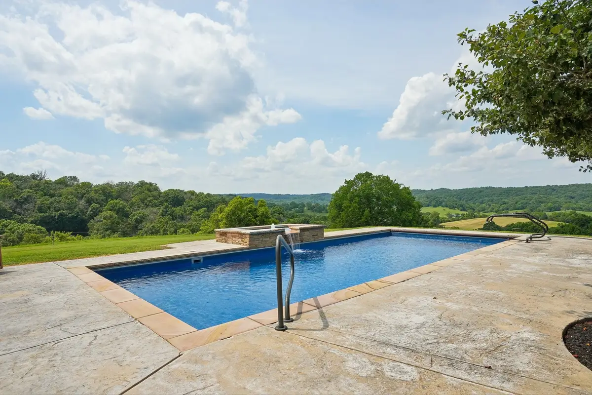 658 Hickory Ridge Rd, Gallatin, TN 37066 - #1