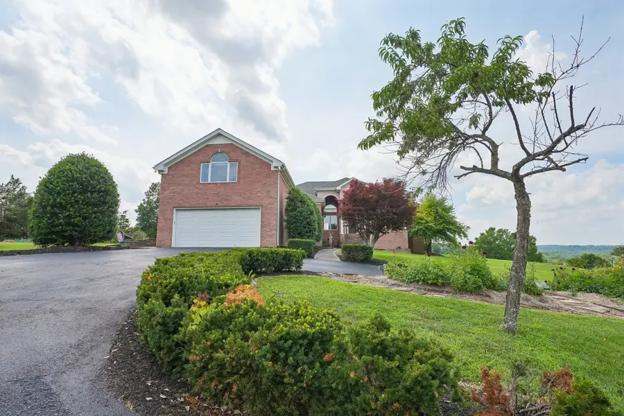 658 Hickory Ridge Rd, Gallatin, TN 37066 - #3