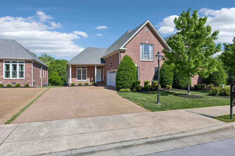 229 Stoners Glen Ct, Hermitage, TN 37076 - #2