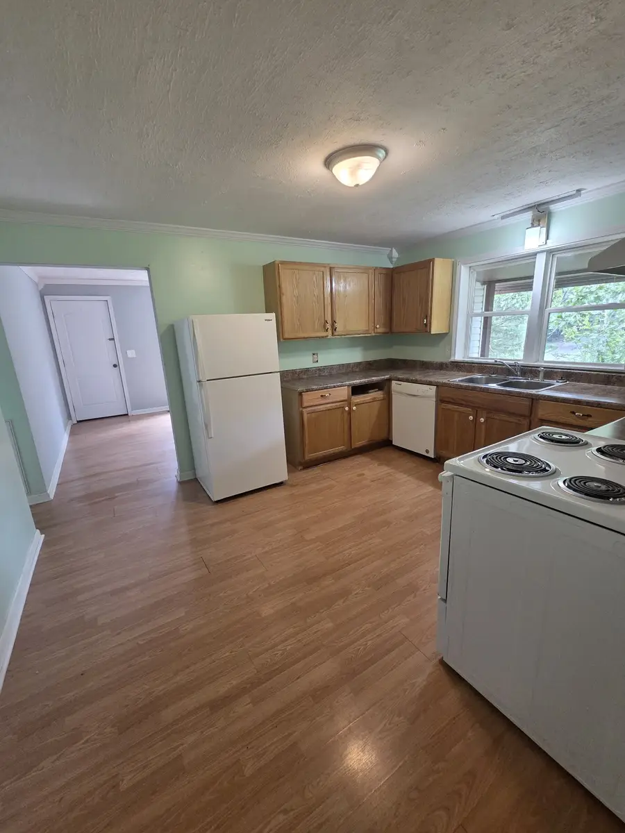 848 N Hurricane Creek Rd, Mc Ewen, TN 37101 - #3