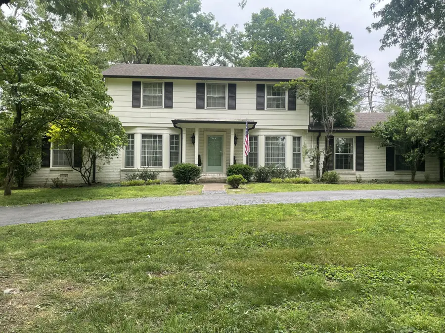 8119 Holly Rd, Brentwood, TN 37027 - #2