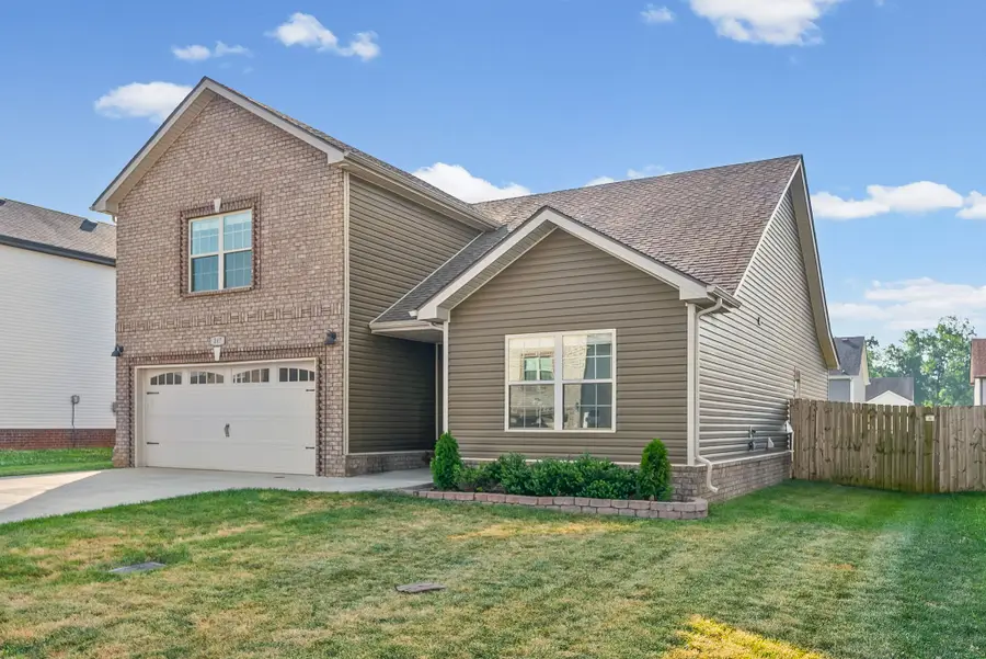 247 Dugger Dr, Clarksville, TN 37042 - #2