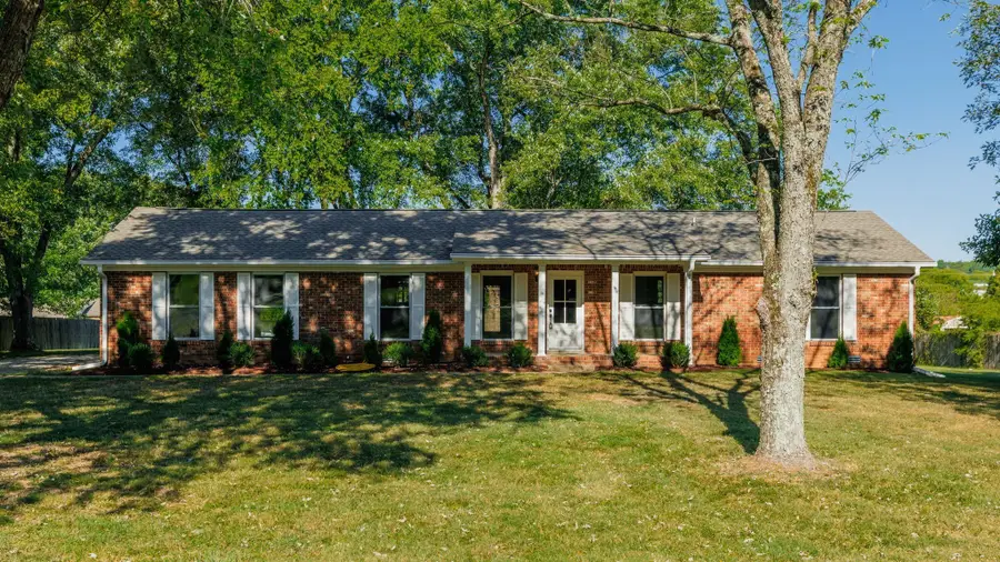 548 Hillside Ln, Gallatin, TN 37066 - #2