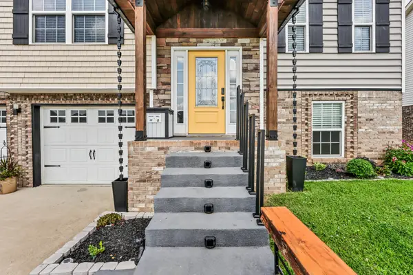 777 Banister Dr, Clarksville, TN 37042
