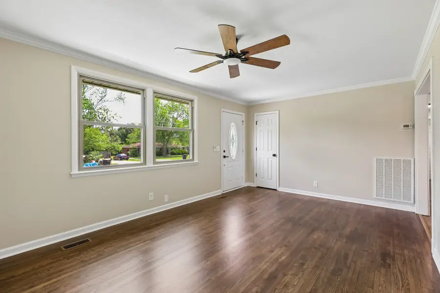 2108 Lynwood Dr, Greenbrier, TN 37073 - #2