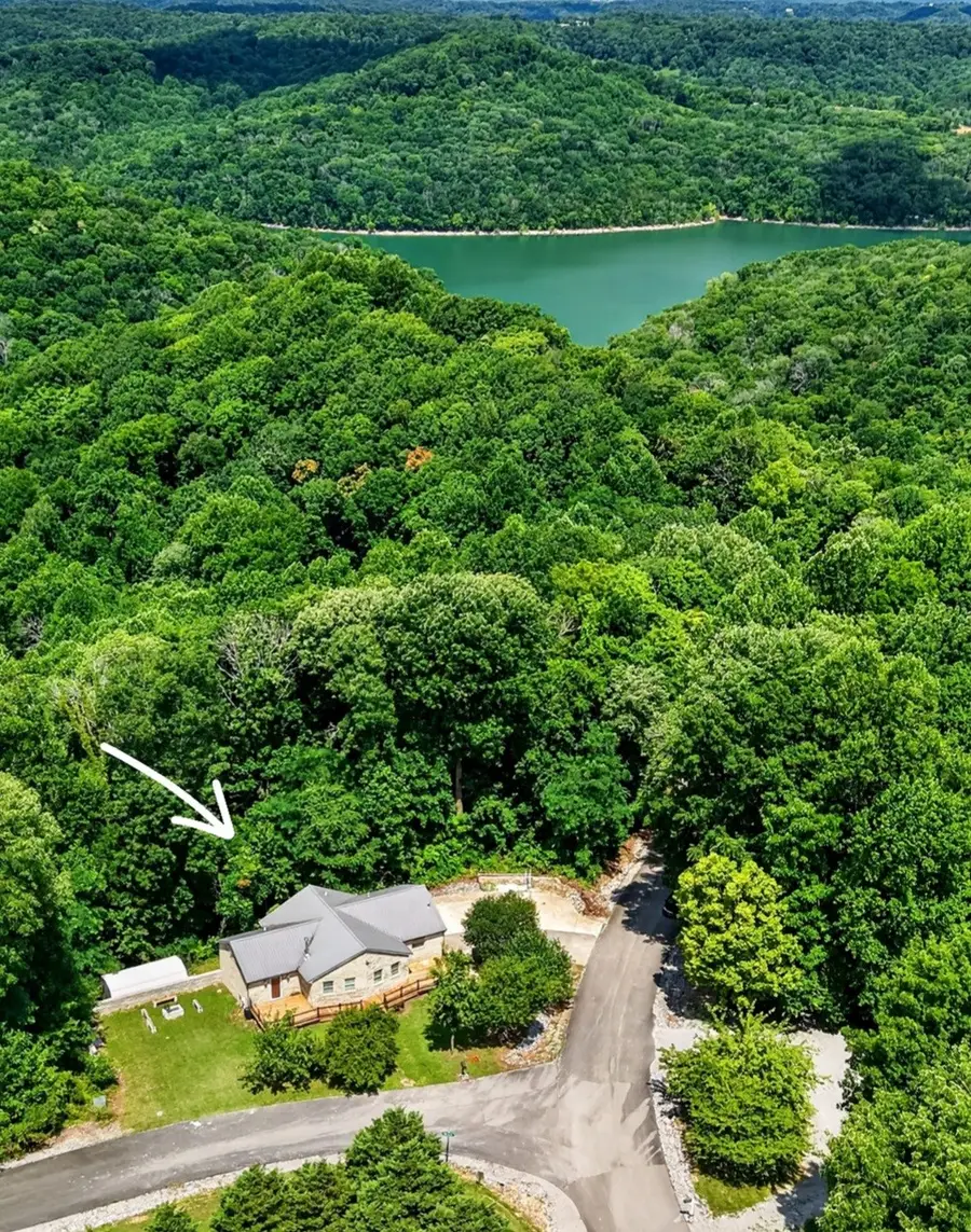 302 Swiper Dr, Smithville, TN 37166 - #2