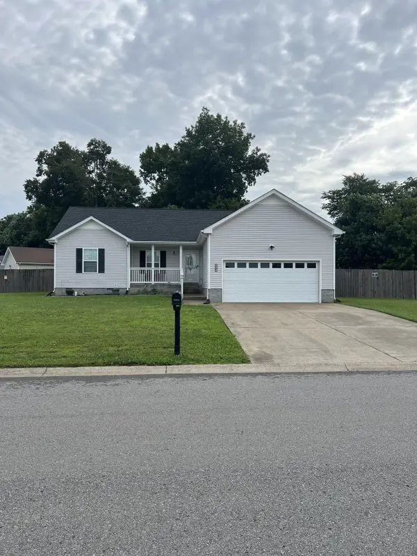 1397 Scrub Oak Dr, Clarksville, TN 37042
